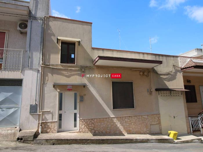 Appartamento bilocale in vendita in Via Daua Parma, Crispiano