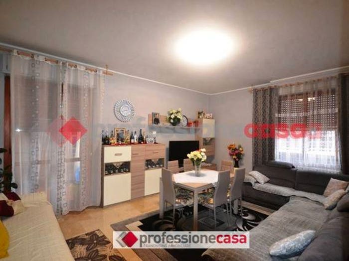 Appartamento quadrilocale in vendita in ROMA, Centro, Pioltello