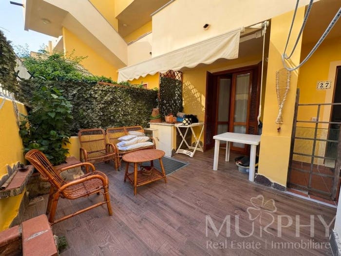 Appartamento bilocale in vendita in Via Budelli, La Maddalena