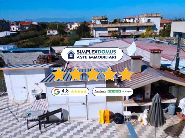 Appartamento con 6 locali in vendita in Via nd, Centro, Canosa Sannita