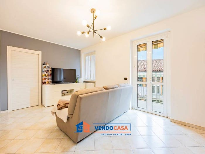 Appartamento quadrilocale in vendita in Via Nazario Sauro, Centro, Fossano