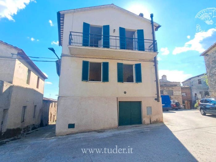 Appartamento quadrilocale in vendita in Frazione Configni Campagna, Acquasparta