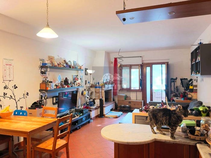 Appartamento trilocale in vendita in Via Poppiano, San Quirico In Collina, Montespertoli