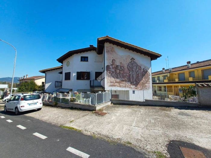 Casa quadrilocale in vendita in Via Giovanni Ferrauti, Calcata
