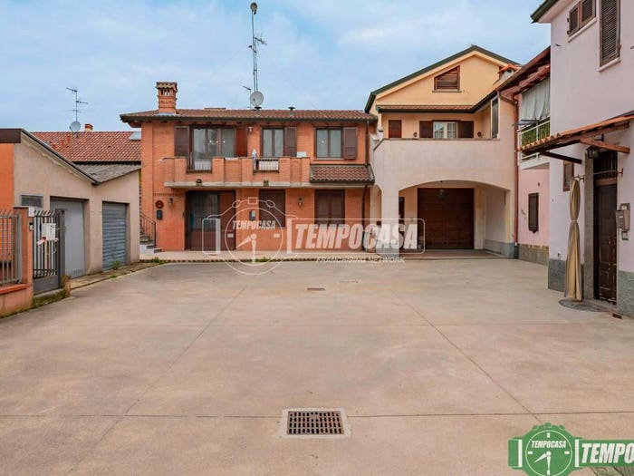 Casa trilocale in vendita in Via Papa Giovanni XXIII, Sordio