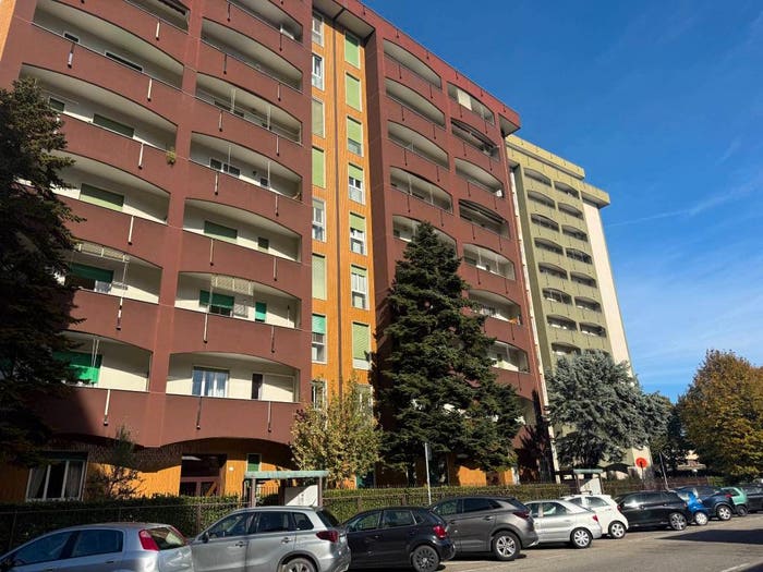 Appartamento trilocale in vendita in Via Giacomo Leopardi, Rondò Torretta, Sesto San Giovanni