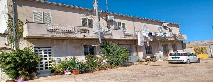Appartamento con 5 locali in vendita in Via Torquato Tasso, Luras