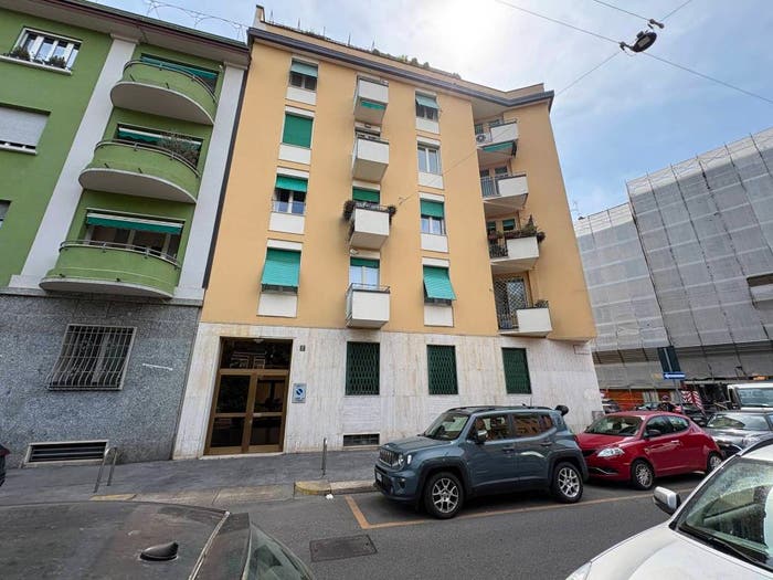 Appartamento trilocale in vendita in Via George Washington, Solari, Milano