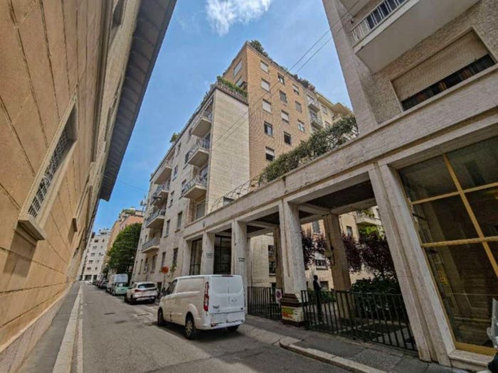 Appartamento con 6 locali in vendita in via della Guastalla, Guastalla, Milano