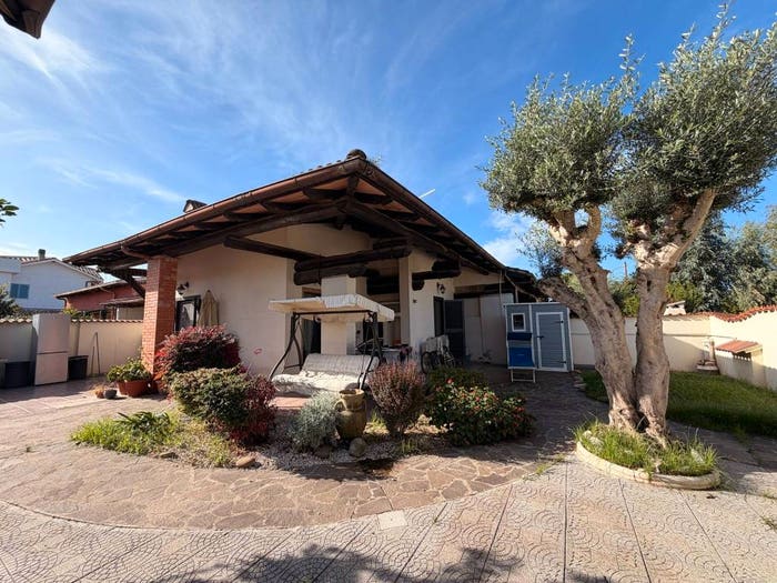 Casa quadrilocale in vendita in Via della Bilancia, Colle Romito, Ardea