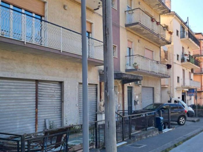 Appartamento con 6 locali in vendita in Via Umberto I Gaggi ME Italia, Gaggi