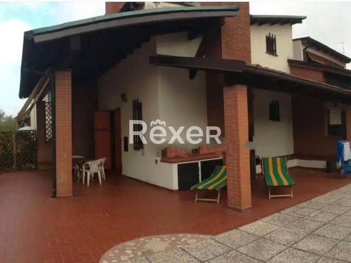 Casa trilocale in vendita in Via Giovanni Verga, Lido degli Estensi, Comacchio