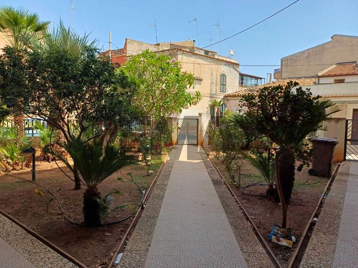 Appartamento con 6 locali in vendita in via Mazzarelli, Centro, Santa Croce Camerina