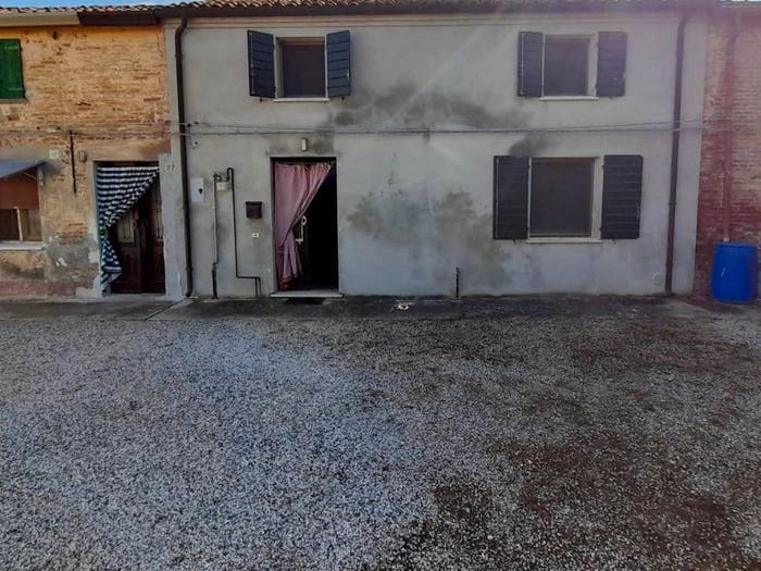 Casa quadrilocale in vendita in Via Carlo Cattaneo, Coccanile Cesta, Copparo