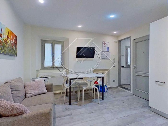 Appartamento trilocale in vendita in Via dei Serragli, Santo Spirito, Firenze