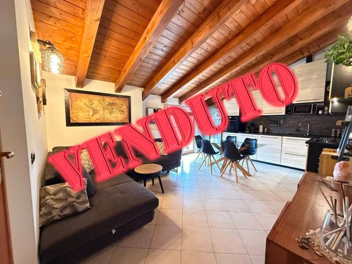 Appartamento trilocale in vendita in Via Trieste, Centro, Capriate San Gervasio