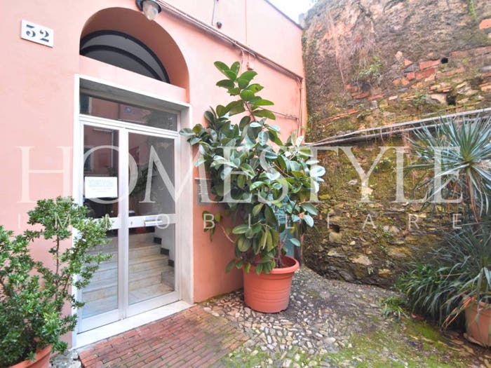 Appartamento quadrilocale in vendita in Salita San Leonardo, Carignano, Genova