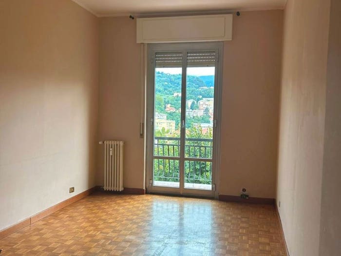 Appartamento trilocale in vendita in Pontedecimo, Genova