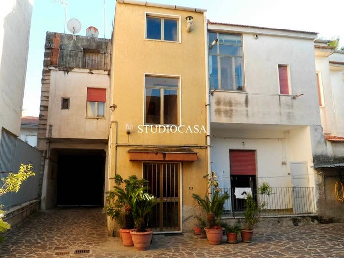 Casa in vendita in Lincoln, Caserta