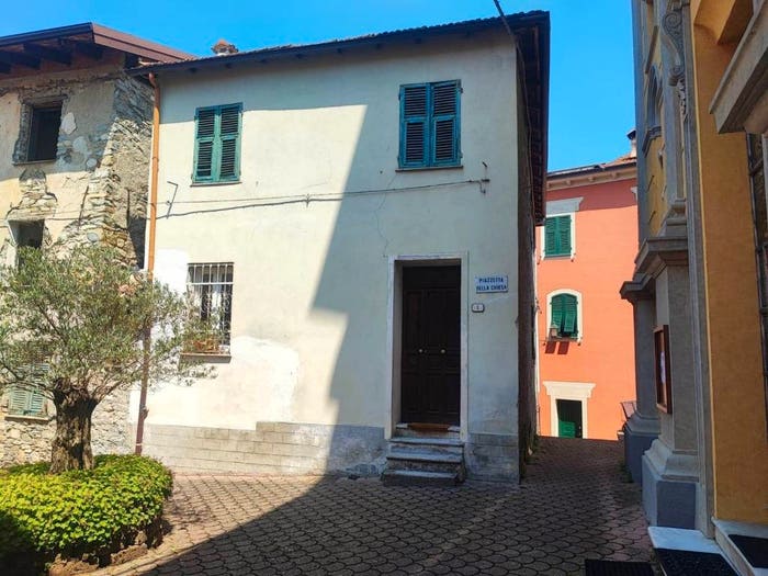 Casa con 5 locali in vendita in Cabella Ligure