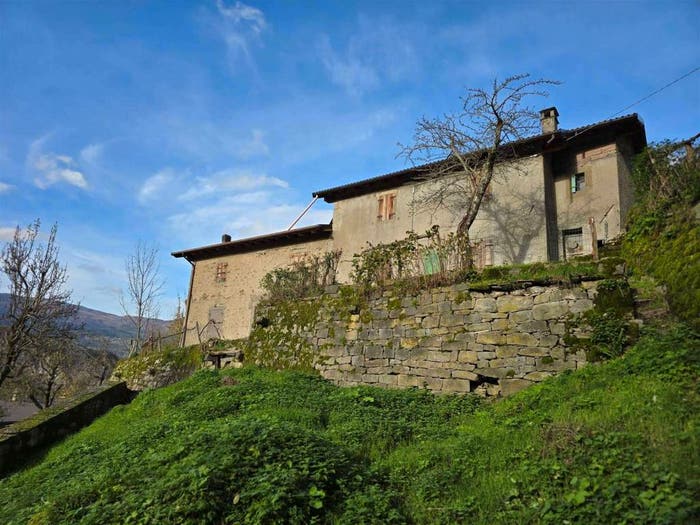 Casa con 6 locali in vendita in Centro, Pievepelago