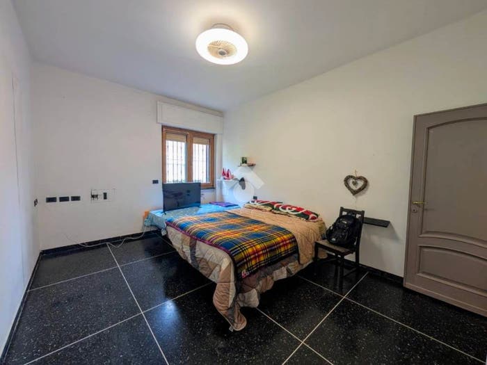 Appartamento bilocale in vendita in Via Pierino Negrotto Cambiaso, Rivarolo, Genova