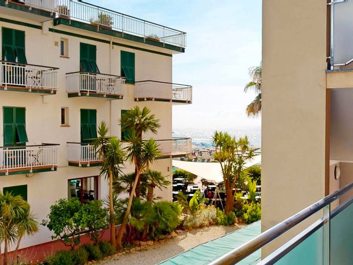 Appartamento bilocale in vendita in Via dei Gerani, Centro, Diano Marina