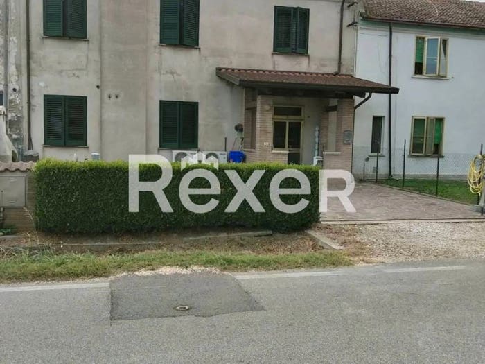 Casa con 6 locali in vendita in Via Brusantina P, Riva del Po