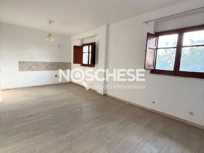 Appartamento trilocale in vendita in Via Tommaso Lamberti, Santa Tecla Castelpagano, Montecorvino Pugliano