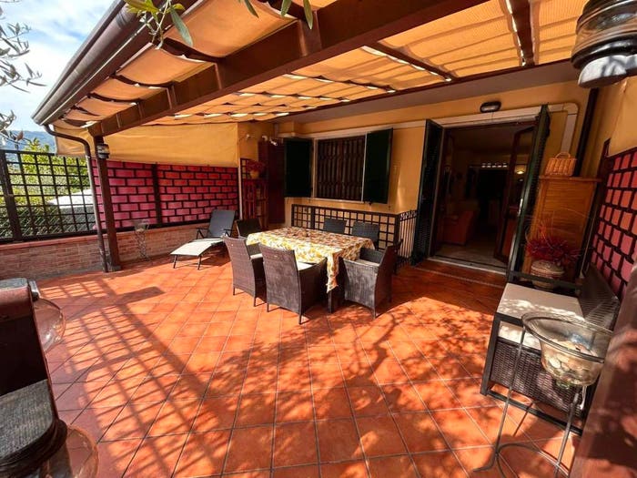 Casa con 6 locali in vendita in Perticata Bonascola Nazzano, Carrara
