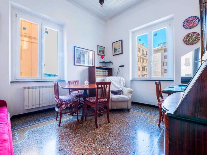 Appartamento con 6 locali in vendita in Corso Monte Grappa, Manin, Genova