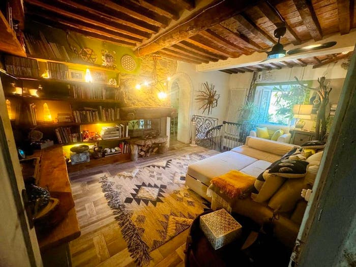 Casa con 6 locali in vendita in piazza Sant'Agostino, Centro, Monticiano