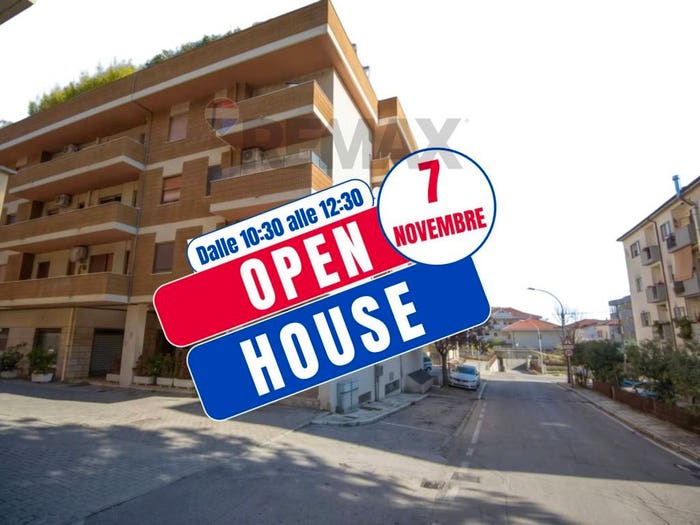 Appartamento quadrilocale in vendita in Via Adriatica sud, Centro, Francavilla al Mare