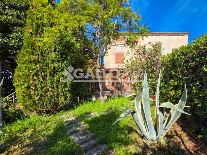 Casa quadrilocale in vendita in Contrada Petrosa, Calabro, Belvedere Marittimo