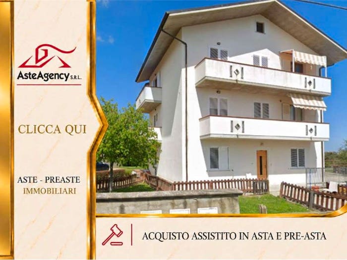 Appartamento con 5 locali in vendita in Str Giardino, Città Sant'Angelo