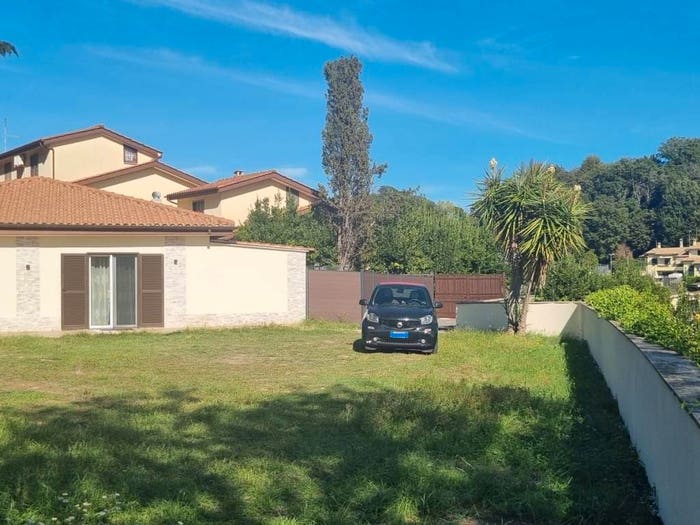 Casa bilocale in vendita in Via Austis, Aranova, Fiumicino