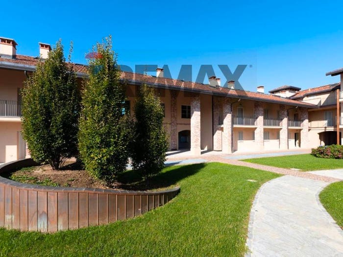 Appartamento bilocale in vendita in Via Sant'Isidoro, Centro, Bogogno