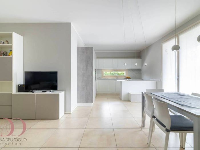Appartamento quadrilocale in vendita in Via Guido Bergamo, Centro, Montebelluna