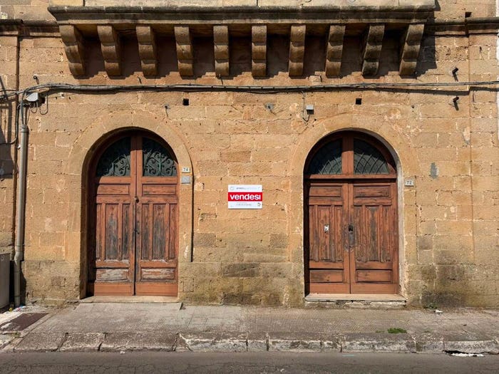 Casa con 6 locali in vendita in Via Immacolata, Centro, Taviano