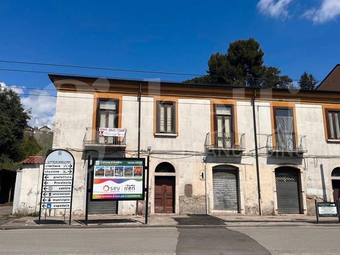 Appartamento quadrilocale in vendita in Via Francesco Tedesco, A Annarumma A Gasperi F Tedesco, Avellino
