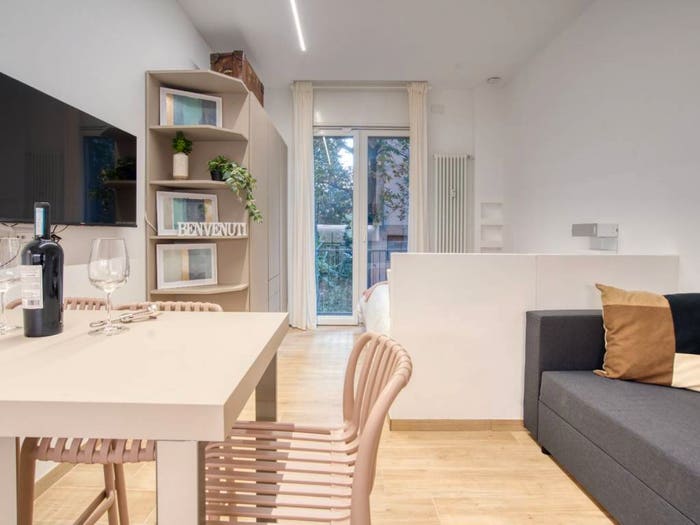 Appartamento bilocale in affitto in Viale Papiniano, Solari, Milano