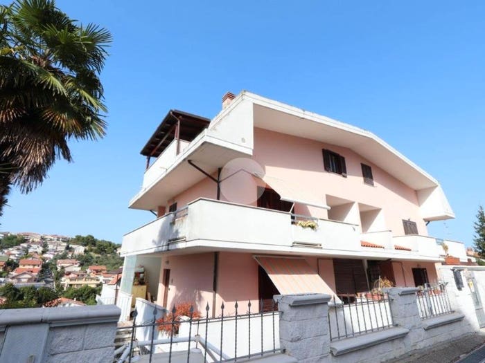 Casa con 5 locali in vendita in Via Italo Giovannucci, Colli Innamorati Madonna, Pescara