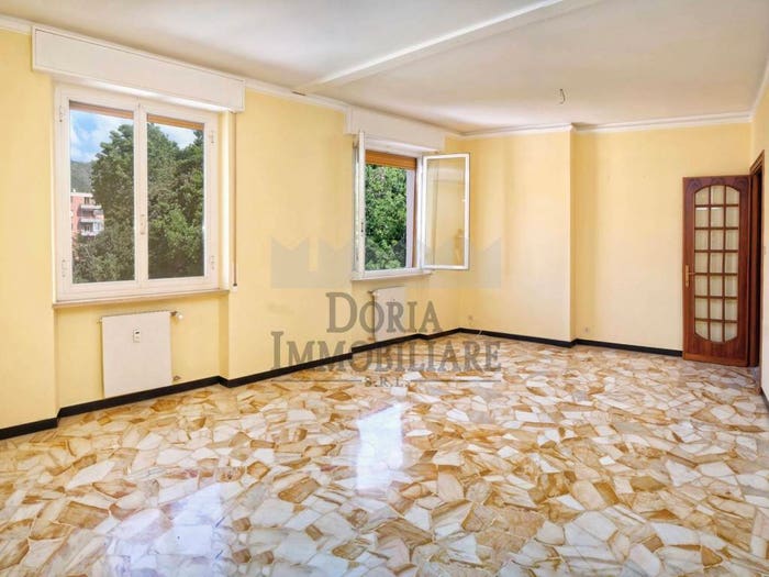 Appartamento con 5 locali in vendita in Via Carlo Swinburne, Quarto, Genova