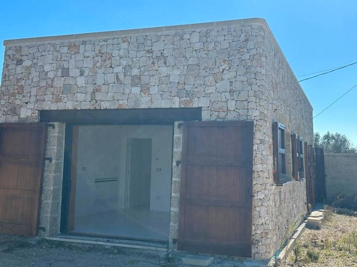 Casa con 5 locali in vendita in Strada Comunale Nuova di Novaglie, Corsano