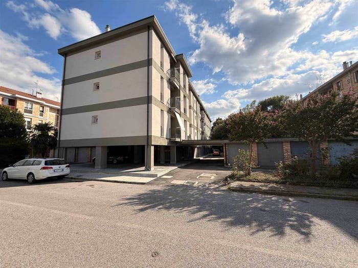 Appartamento con 5 locali in vendita in Via Beccaria, Centro, Portogruaro