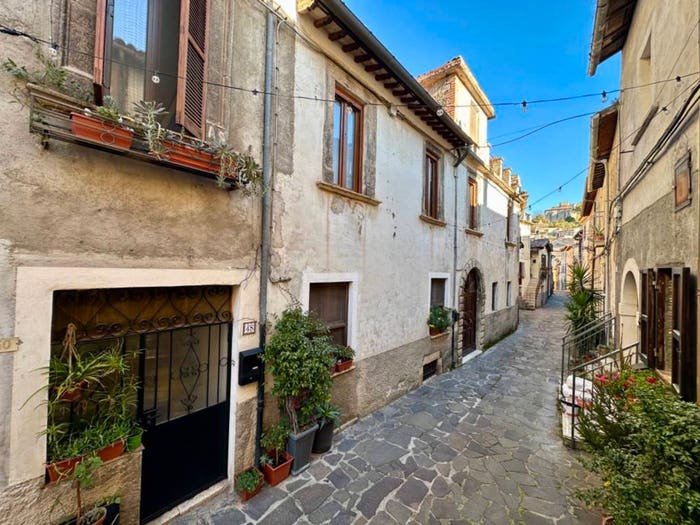 Appartamento quadrilocale in vendita in via roma, Montenero Sabino