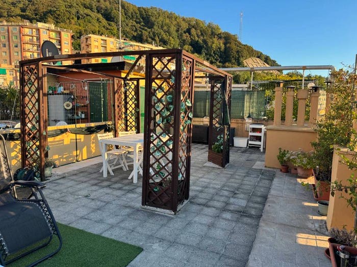 Appartamento trilocale in vendita in Via Mario Bercilli, Certosa, Genova
