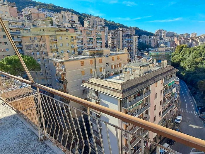 Appartamento con 6 locali in vendita in Via Fereggiano, Quezzi, Genova