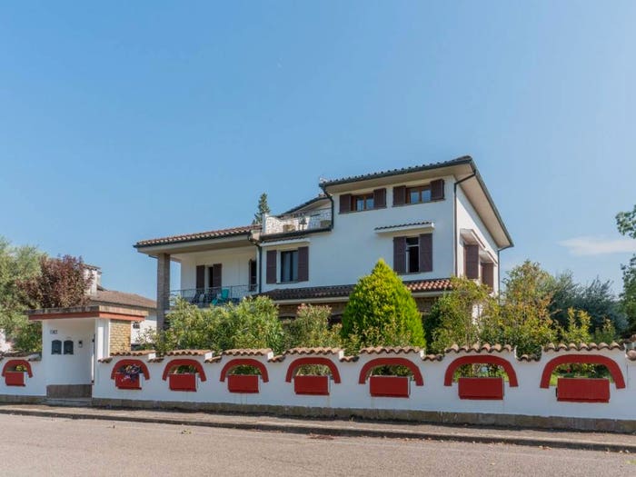Casa con 6 locali in vendita in Via Daniele Manin, Centro, Molinella