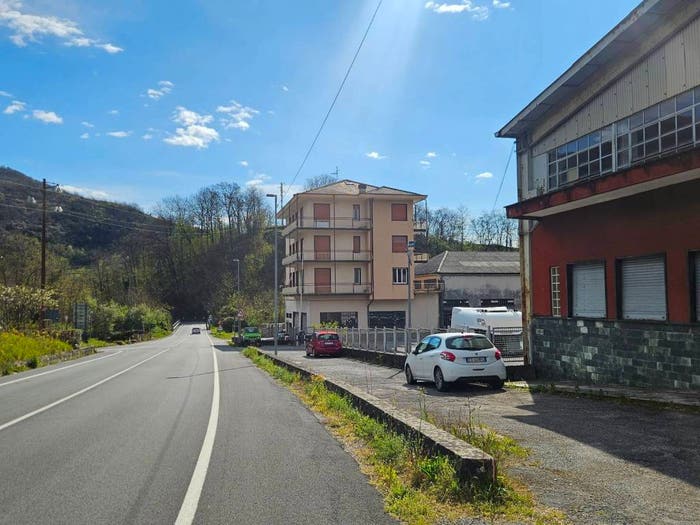 Appartamento con 6 locali in vendita in Viale Alcide De Gasperi, Ferrada, Moconesi